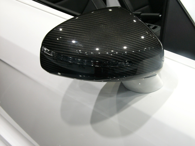 Illustration for article titled Audi R8 5.2 FSI Spyder: Live Photos